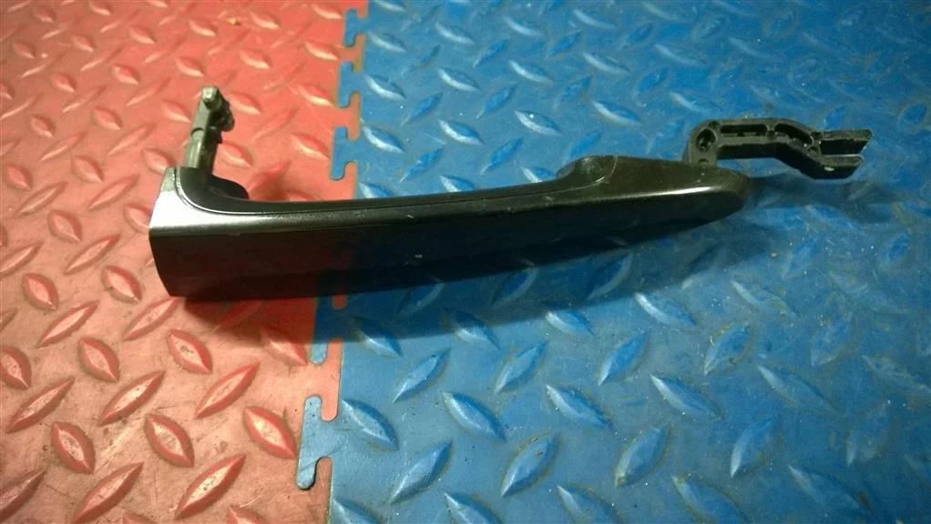 ручка двери наружная BMW X3 F25  N47D20C 184 лс 2.0D