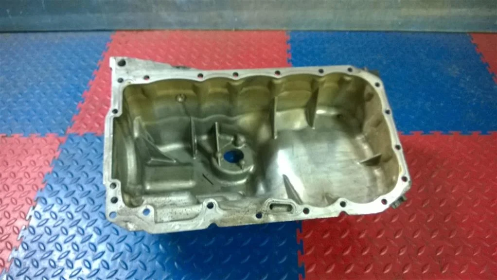 поддон масляный двигателя BMW 5-серия E60/E61  N47D20A 177 лс 520d