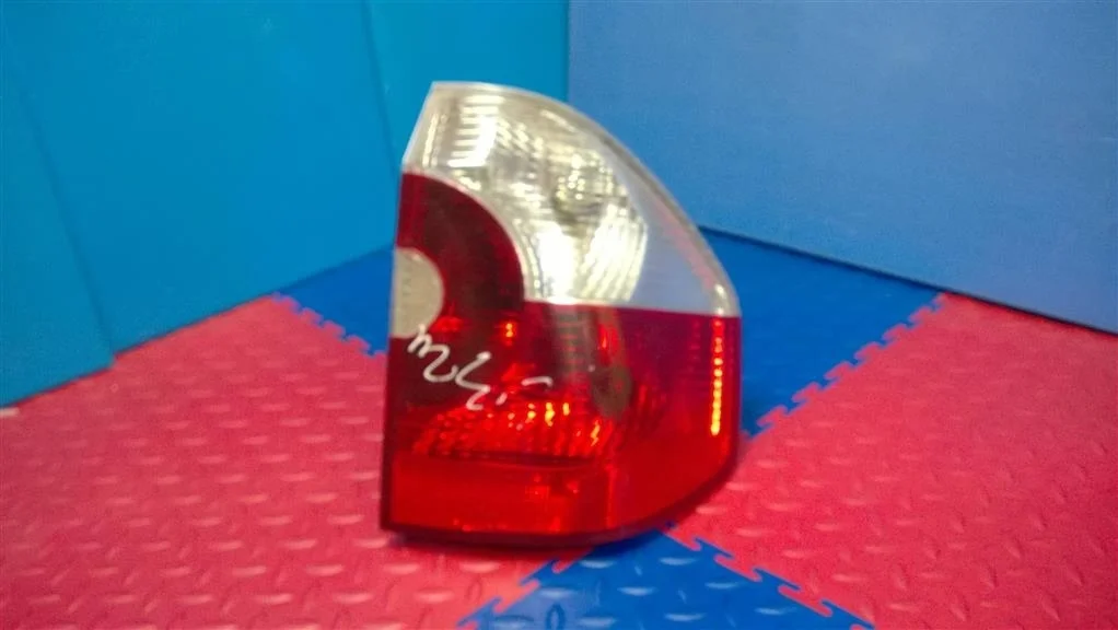 фонарь наружный BMW X3 E83  M54B30 231 лс 3.0i