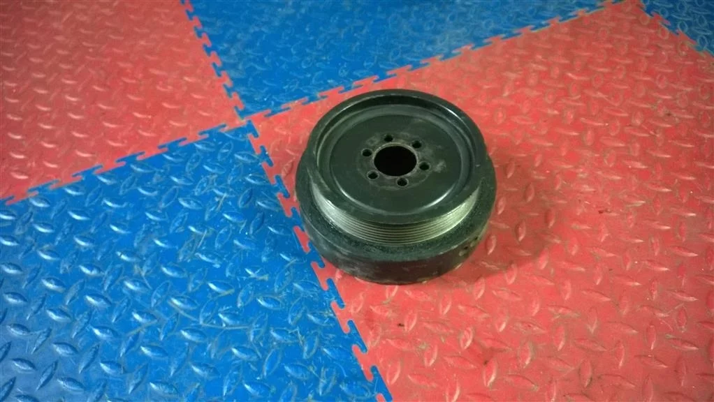 шкив коленвала BMW X3 F25  N52B30A 272 лс 3.0i