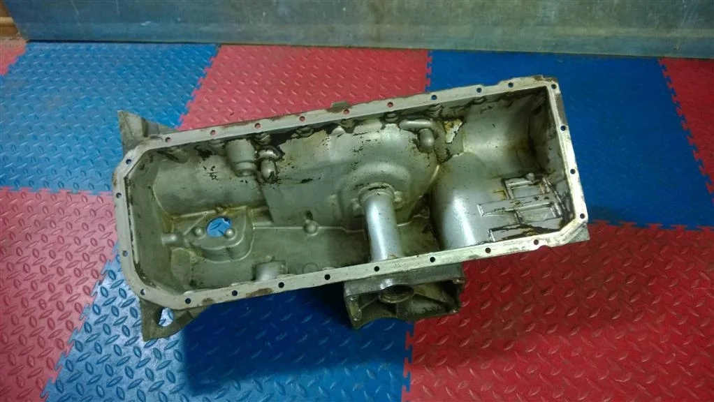 поддон масляный двигателя BMW X3 E83  M54B30 231 лс 3.0i