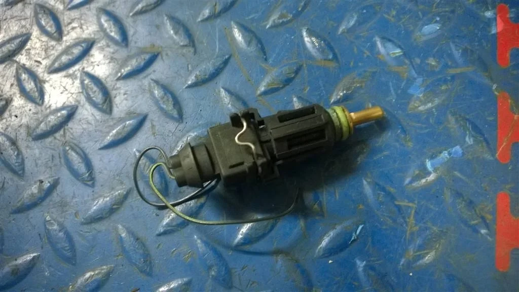 датчик температуры BMW X3 E83  M54B30 231 лс 3.0i