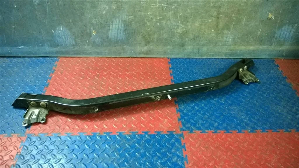 панель  часть BMW X3 F25  N47D20C 184 лс 2.0D