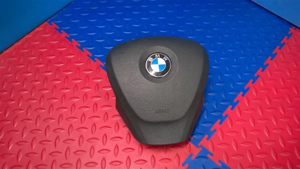 подушка безопасности в руль BMW X3 F25  N47D20C 184 лс 2.0D