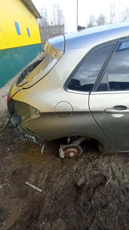 Крыло заднее правое Citroen C4 2 2011-2022