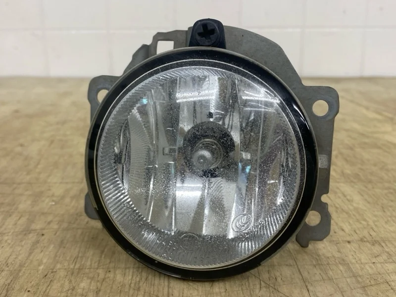 Фара противотуманная MITSUBISHI OUTLANDER 3 2012 2013 2014 2015 2016 2017 2018 2019 2020