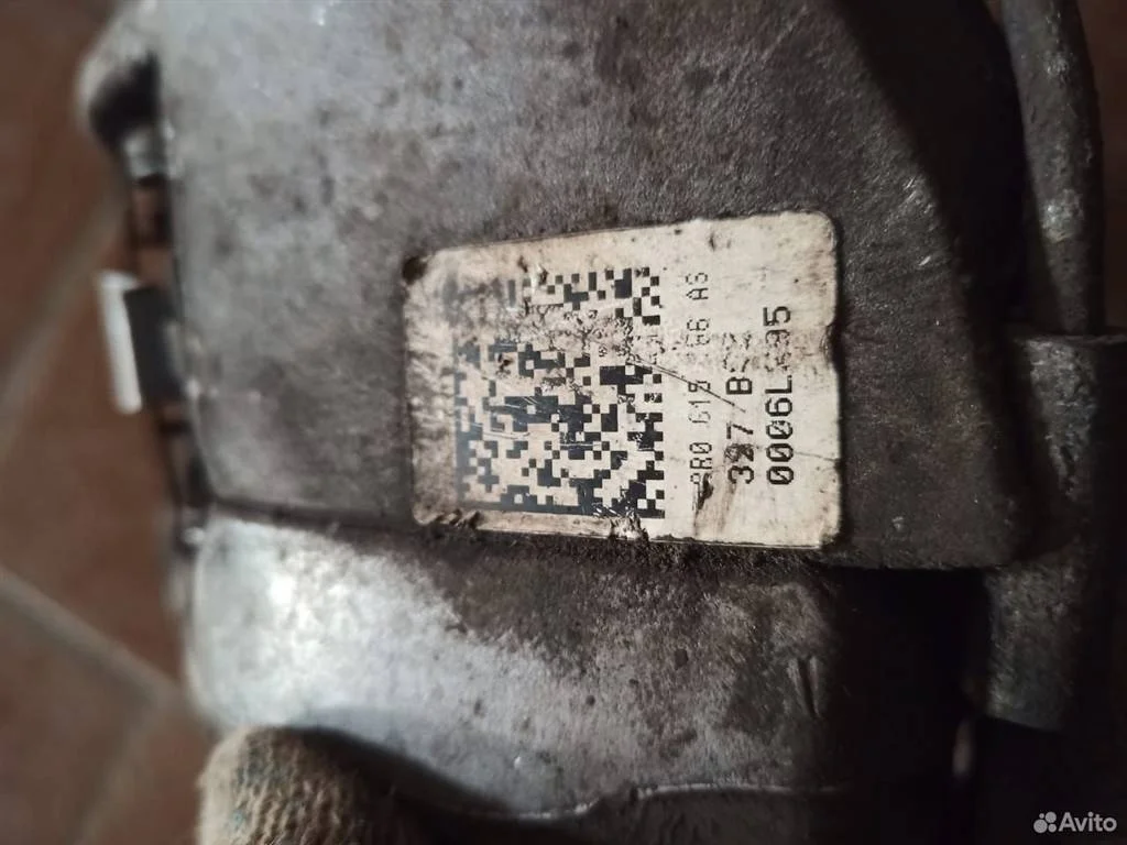 Суппорт передний правый Audi Q5 I рестайлинг (2012—2017)