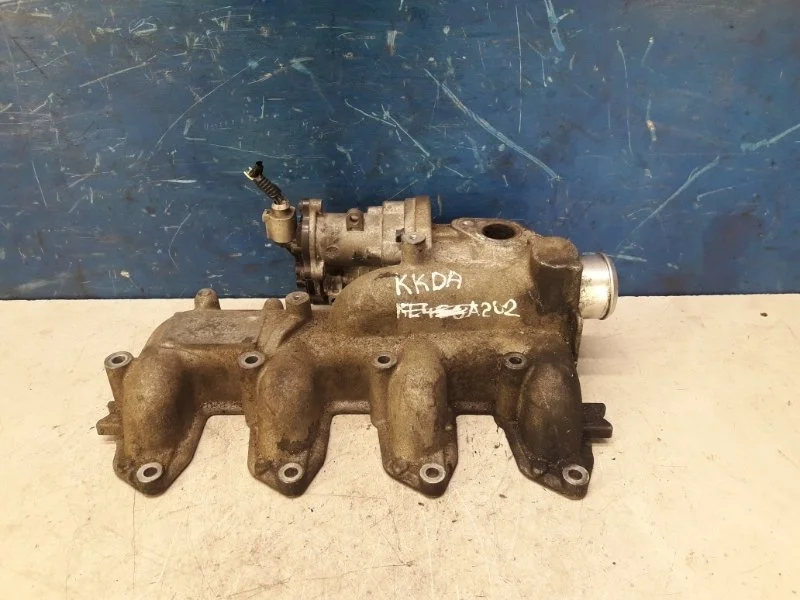 Коллектор впускной Ford Focus 2 2004-2011 4M5Q9424CB 1.8 KKDA