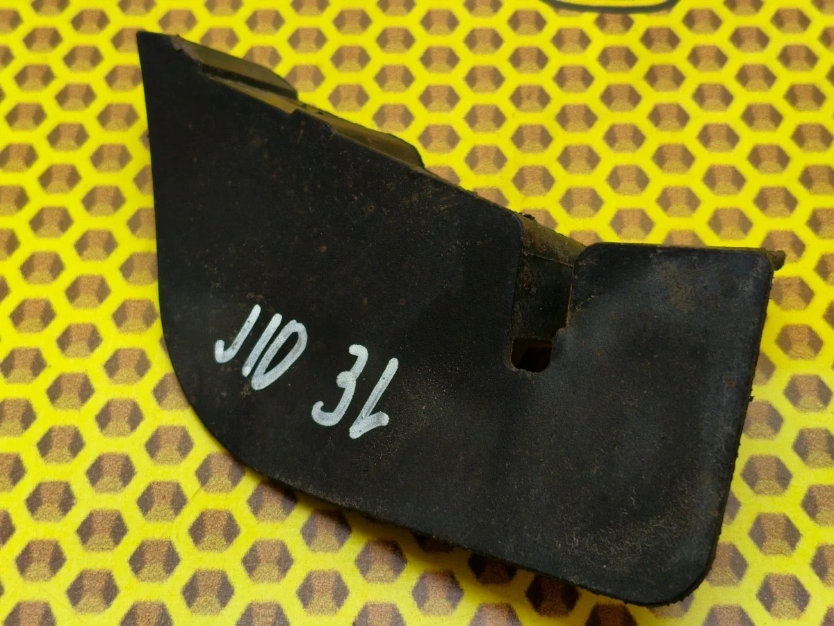 Брызговик на порог Nissan Qashqai 2008 J10