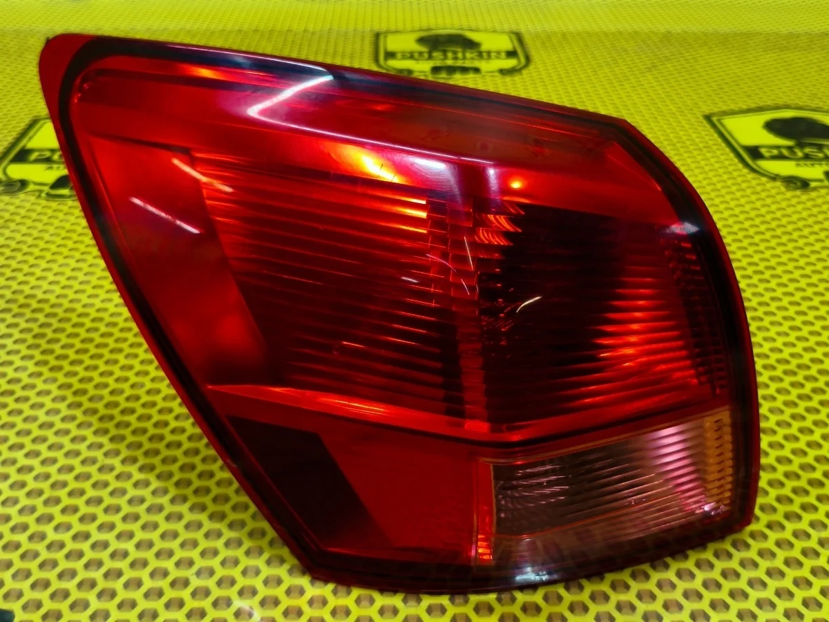 Фонарь в крыло Nissan Qashqai 2008 J10
