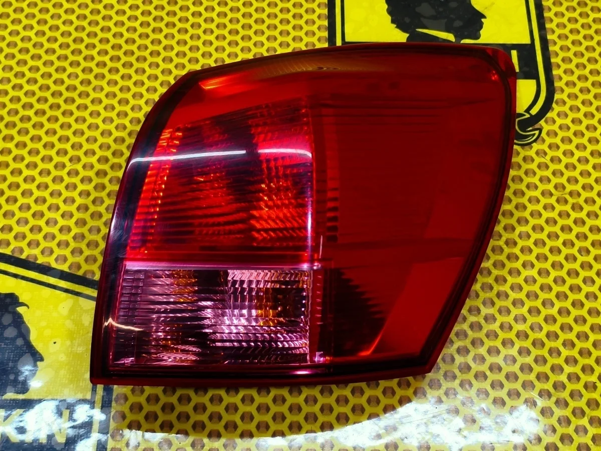 Фонарь в крыло Nissan Qashqai 2008 J10
