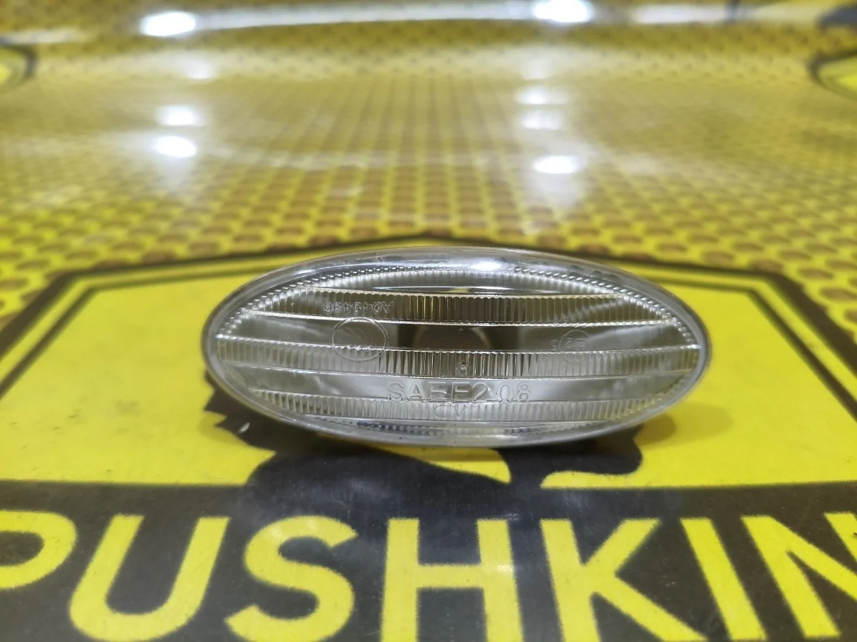 Поворотник крыло Nissan Juke 2014 F15