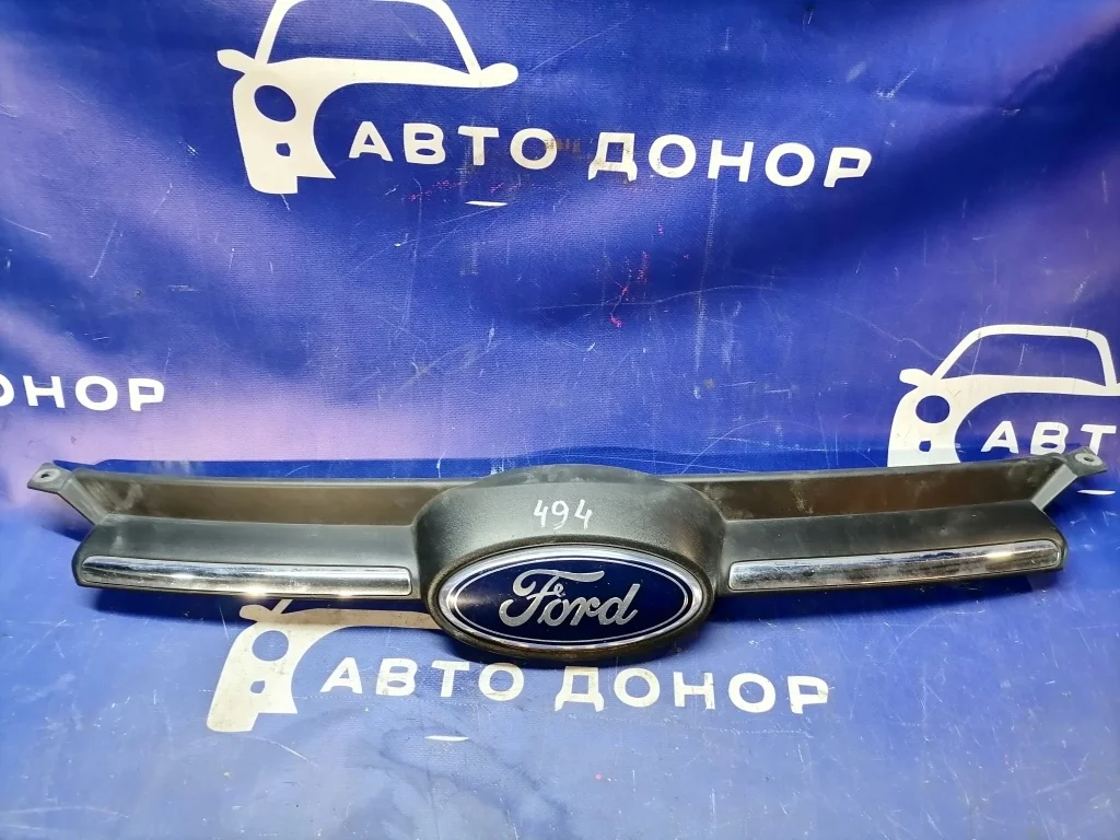 решетка радиатора FORD FOCUS CB8 -