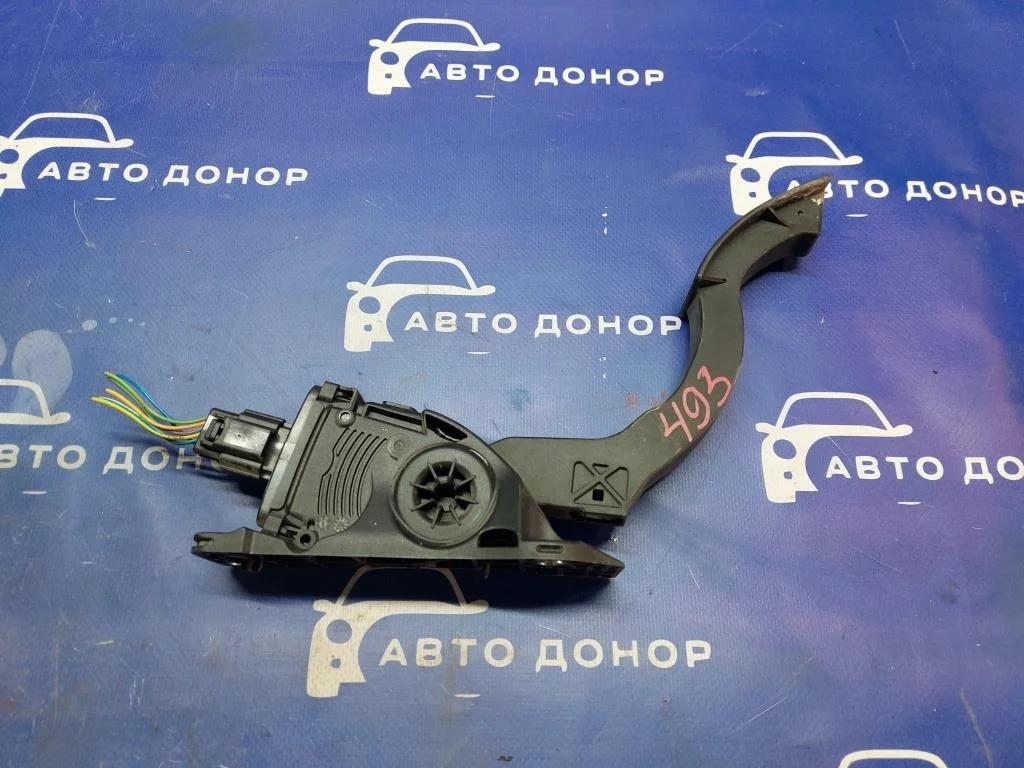 педаль газа FORD FOCUS CB8 IQDB