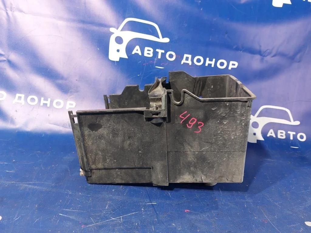 крышка аккумулятора FORD FOCUS CB8 IQDB