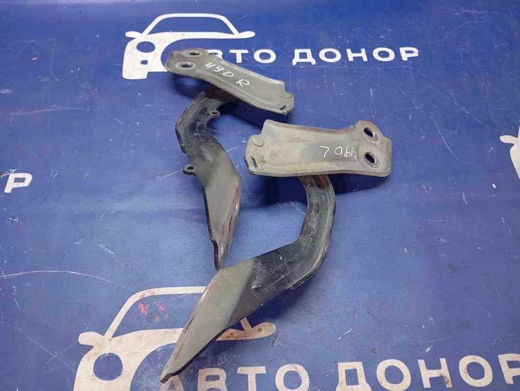 крепление капота FORD FOCUS CB8 IQDB