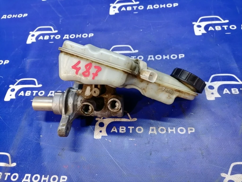 главный тормозной цилиндр FORD FOCUS CB8 IQDB