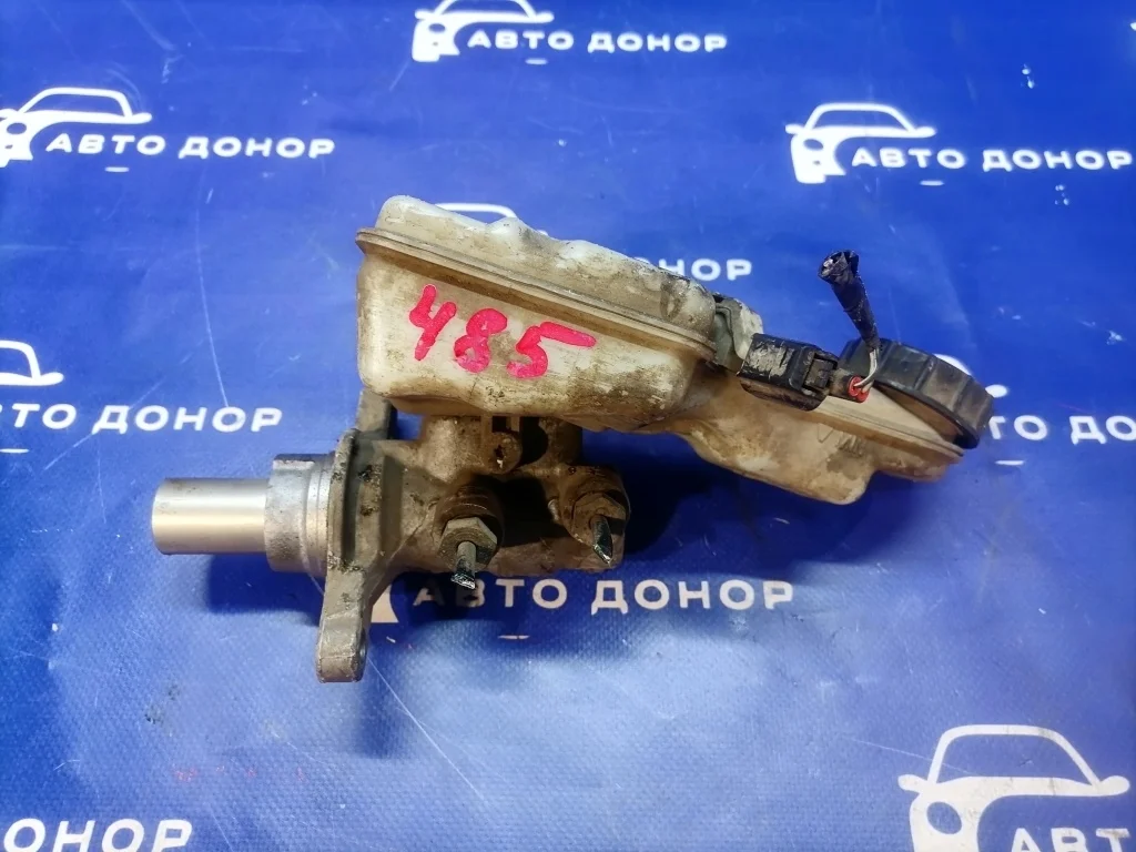 главный тормозной цилиндр FORD FOCUS CB8 IQDB