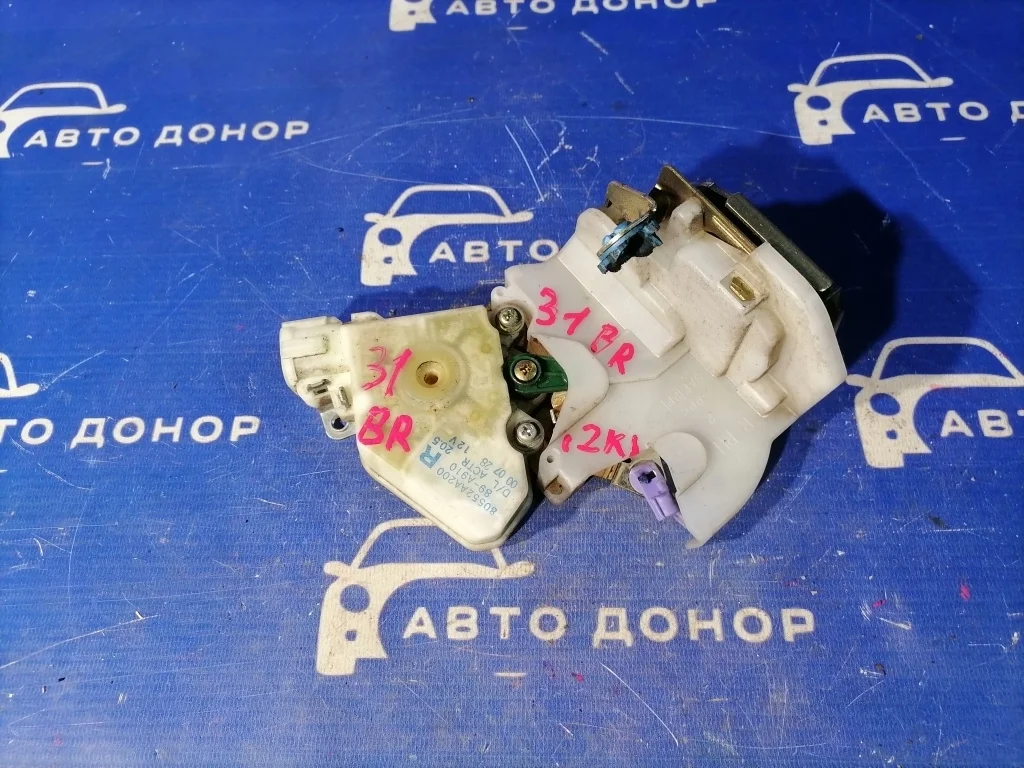 замок двери NISSAN SUNNY FB15 QG15DE