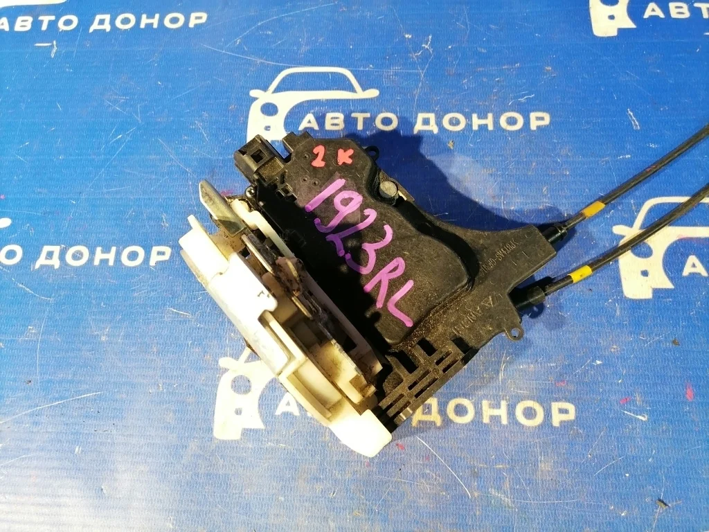 замок двери MITSUBISHI GALANT FORTIS CY4A 4B11