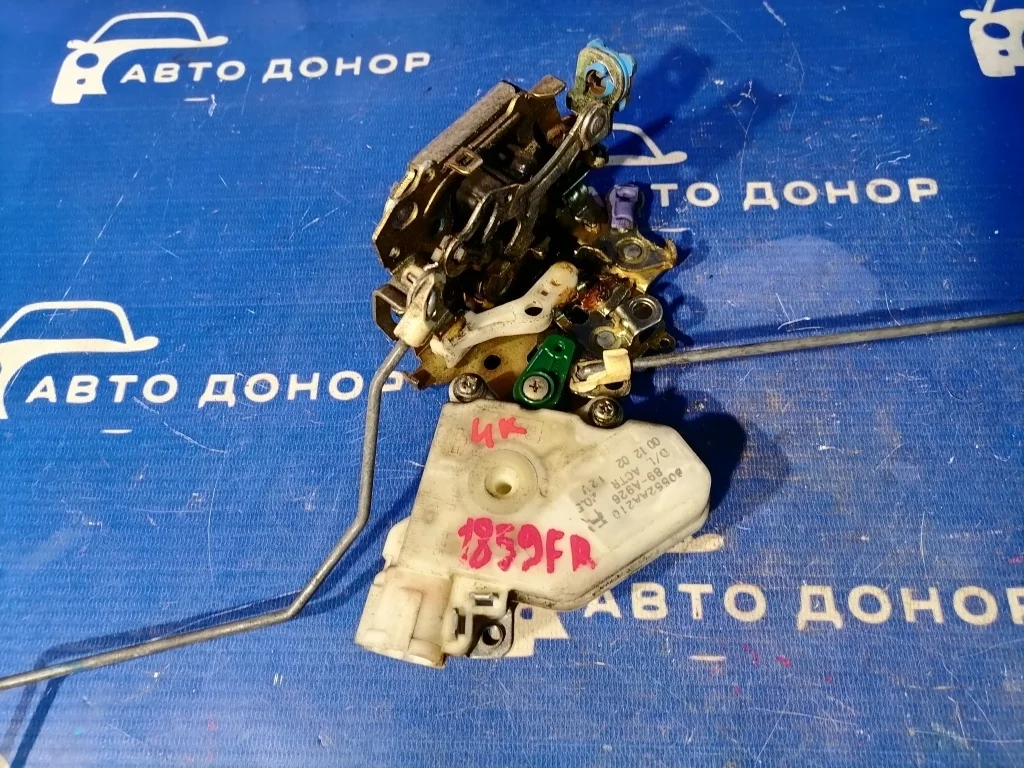 замок двери NISSAN XTRAIL NT30 QR20DE