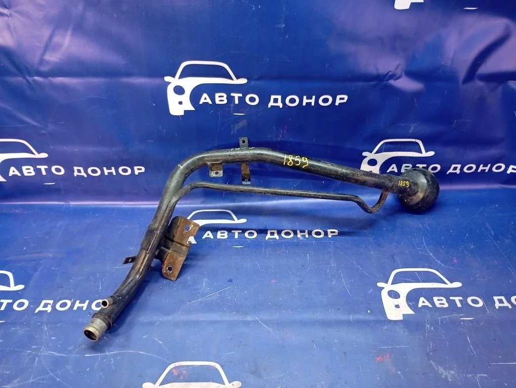 горловина топливного бака NISSAN XTRAIL NT30 QR20DE