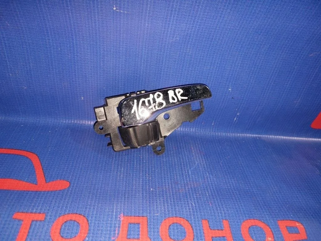 ручка двери внутренняя MITSUBISHI LANCER CY4A -