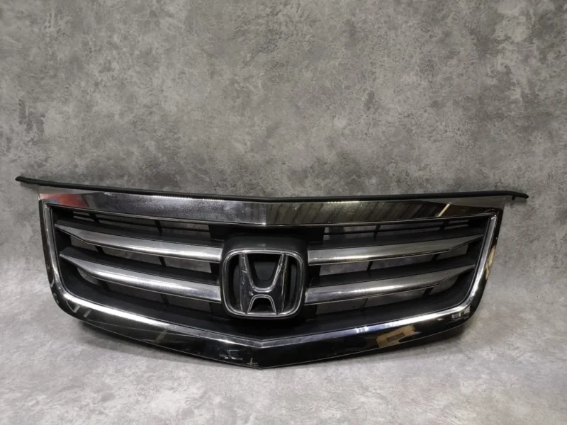 Решетка радиатора Honda Accord CU K24Z3