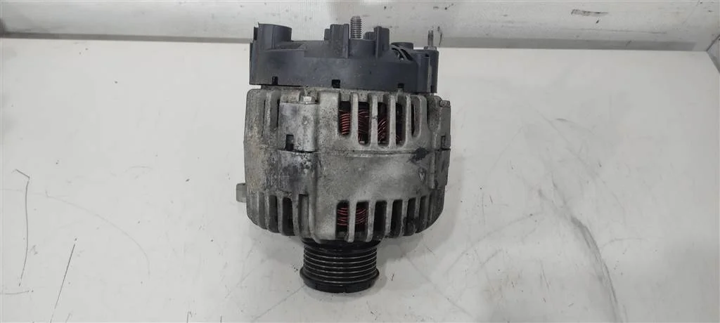 Генератор 03L903023A  1.9 TDI Volkswagen