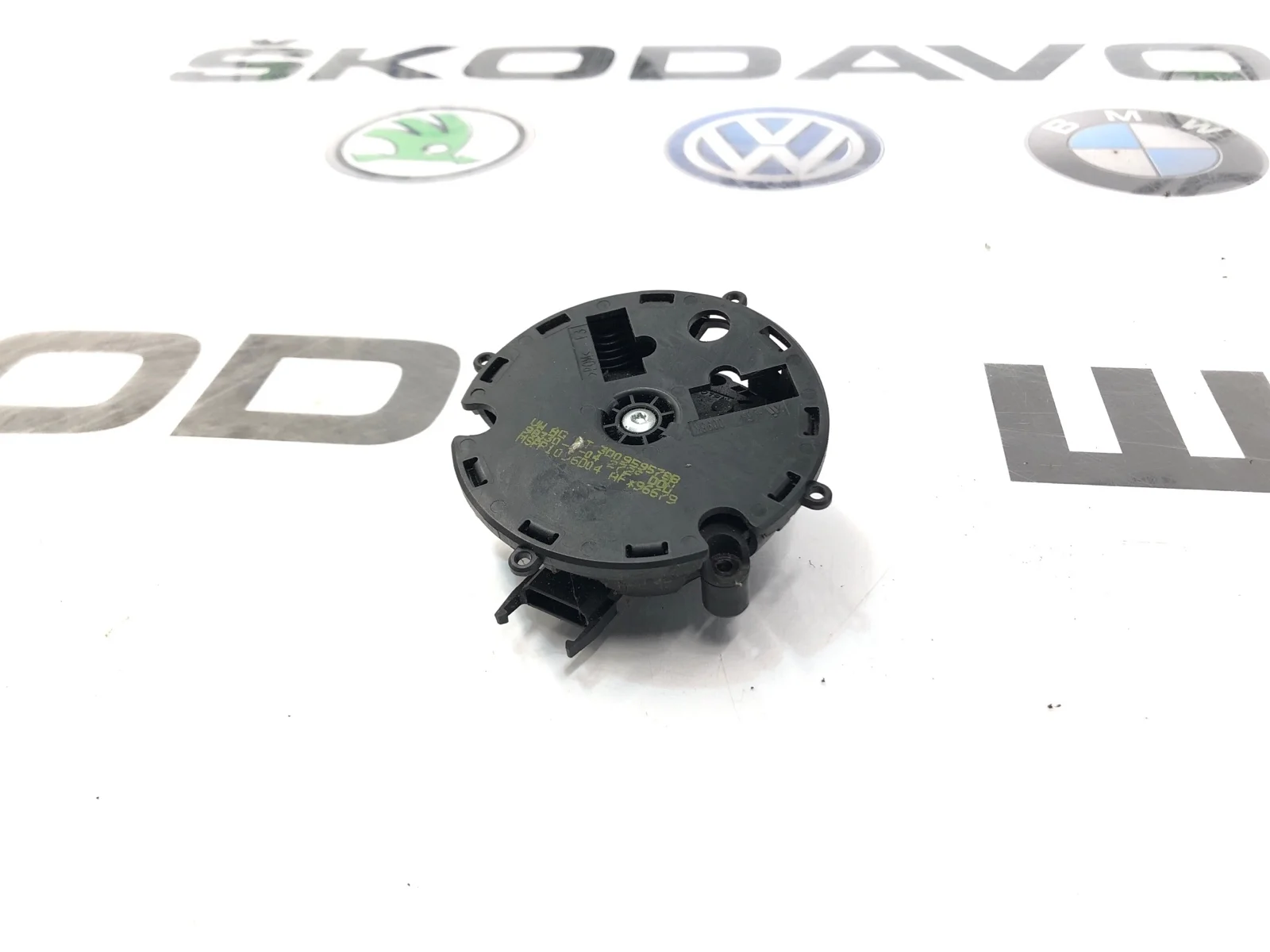 Мотор зеркала Skoda Octavia 2011 3D0959578B A5 (1Z), правый