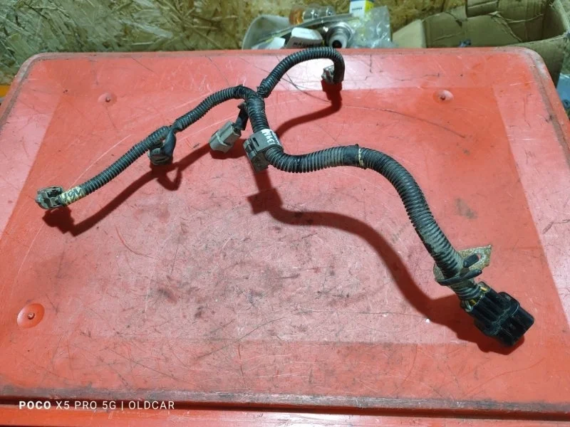 Коса на форсунки Mitsubishi Carisma 1998 хетчбек