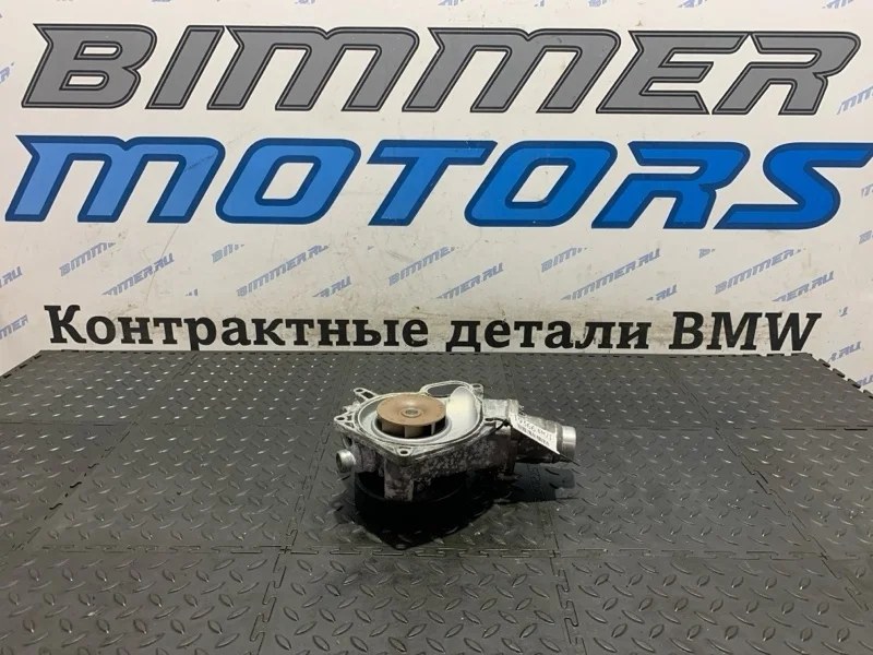 Помпа Bmw 750Li 2013 11517548263 F02 N63B44B