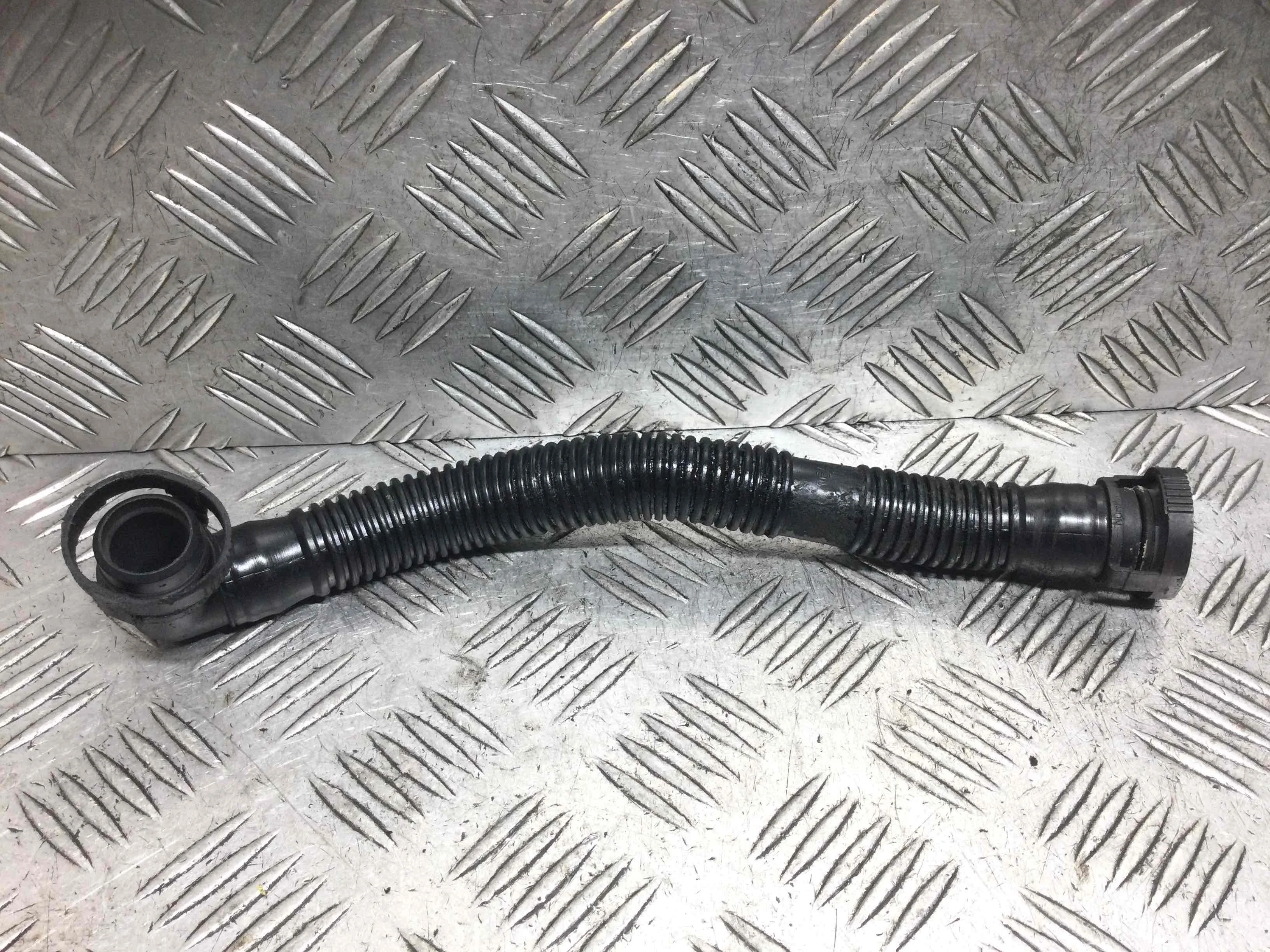 Патрубок вентиляции картера Volkswagen Beetle A4 [рестайлинг] (2005-2010) бензин 1.6 i Механика Х/б