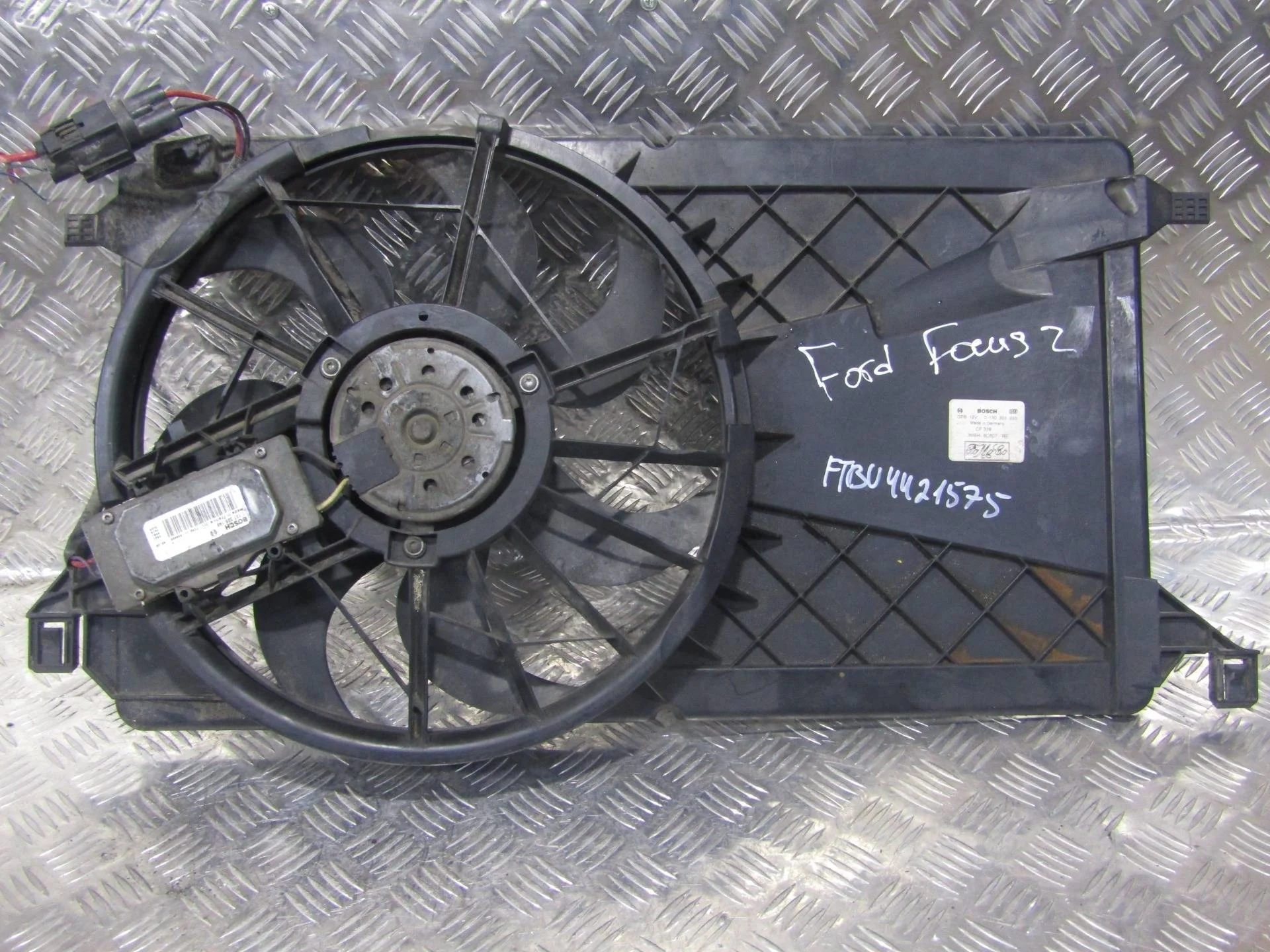 вентилятор охлаждения Ford Focus 2