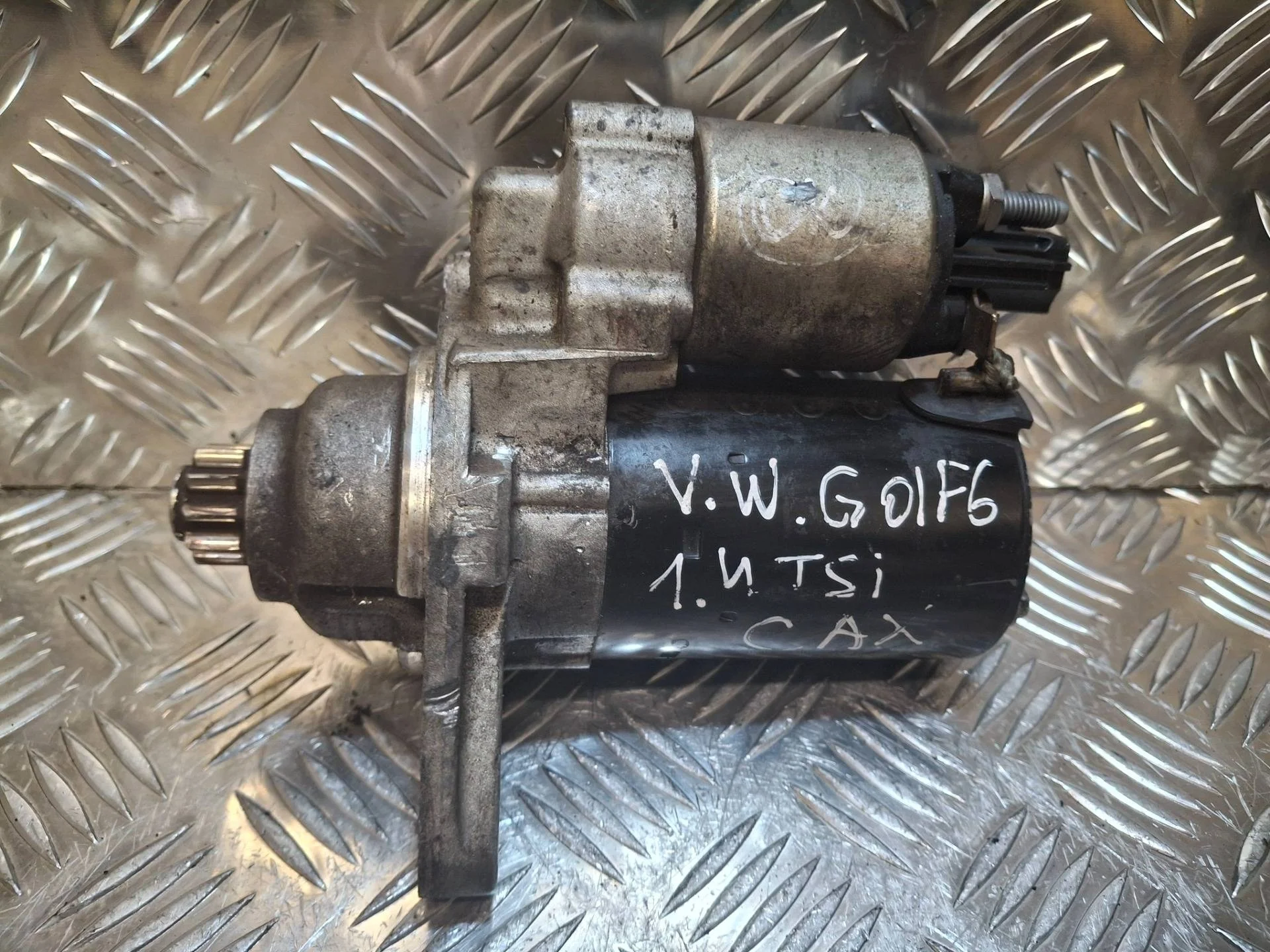 стартер Volkswagen Golf 6