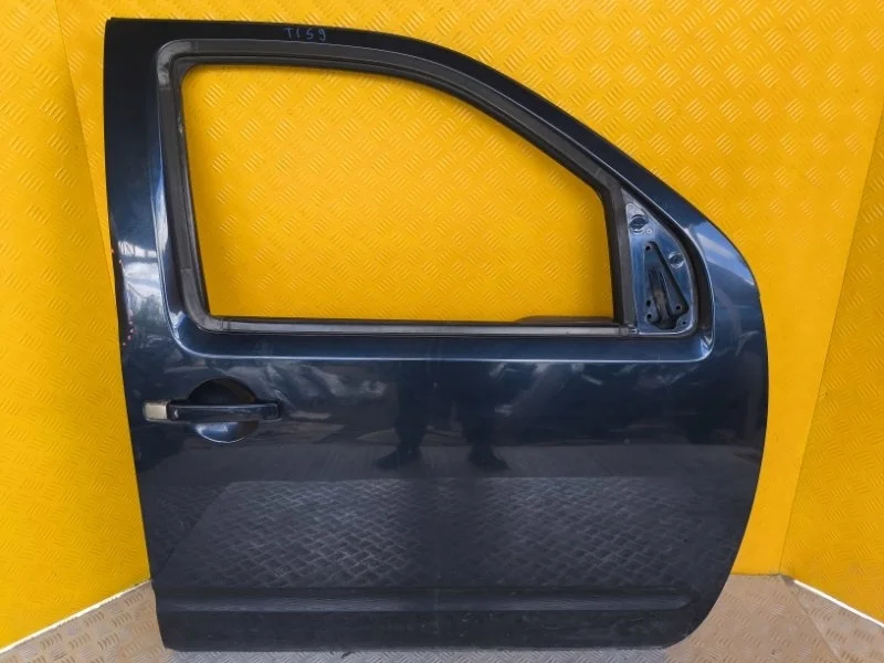 Стекло двери передней правой Nissan Pathfinder (R51M) 2004-2013 2006 Внедорожник