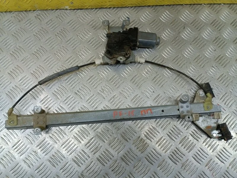 Стеклоподъемник электр. передний правый Nissan Pathfinder (R51M) 2004-2013 2008