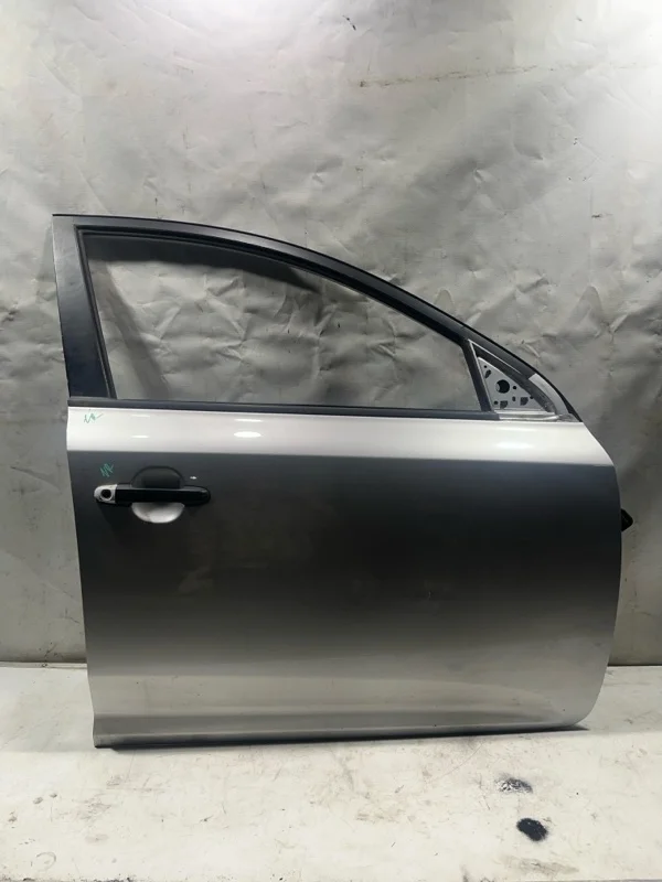 Дверь боковая передняя правая Kia Ceed 1 2009