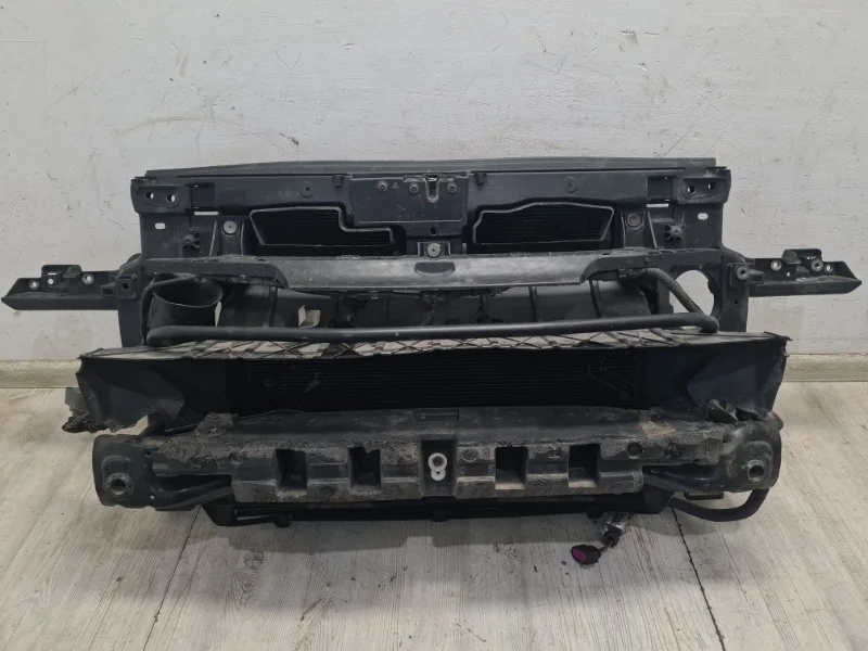 Передняя панель в сборе VW Touareg NF 2010 7P