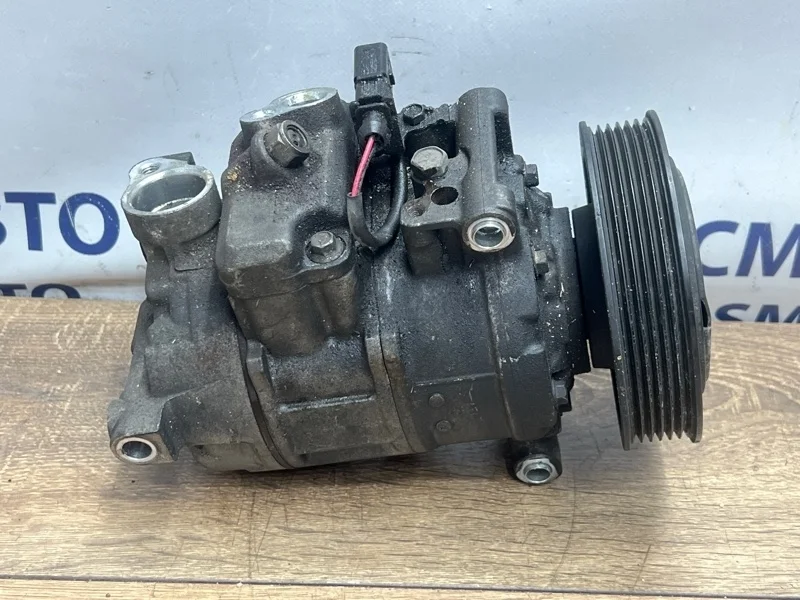 Компрессор кондиционера Audi A6 2009 4F0260805AF C6 3.0 CAJ