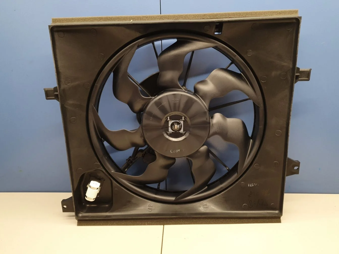 Вентилятор радиатора для KIA Soul 2008-2014