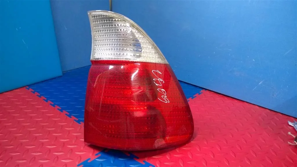 фонарь наружный BMW X5 E53  M54B30 231 лс 3.0i