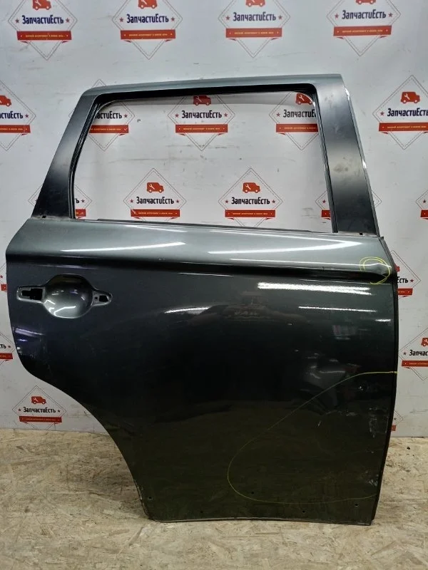 Дверь задняя правая Mitsubishi Outlander 3 2015-2022 5730B558 GF