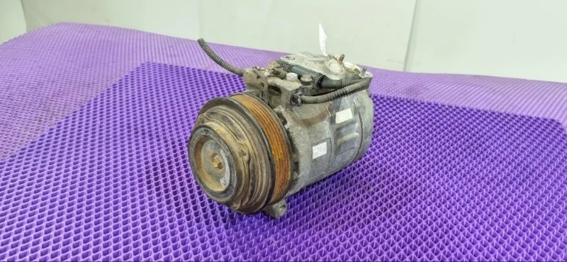 Компрессор кондиционера Mercedes V-Class W638