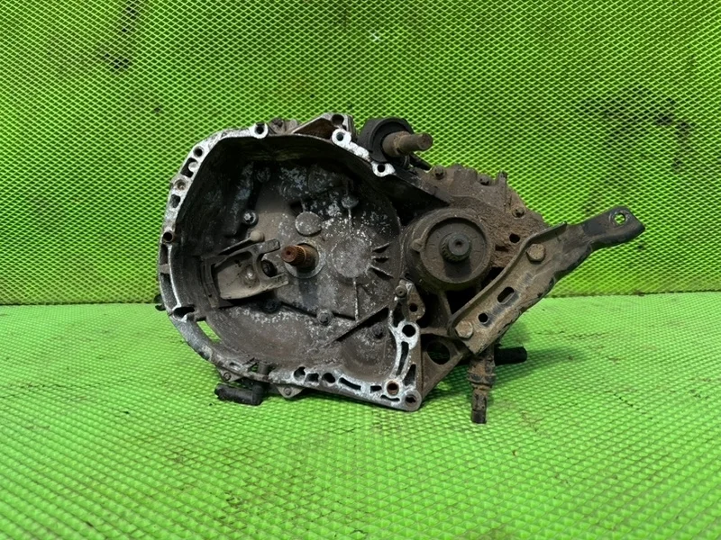 Коробка МКПП Renault Symbol 8200103033