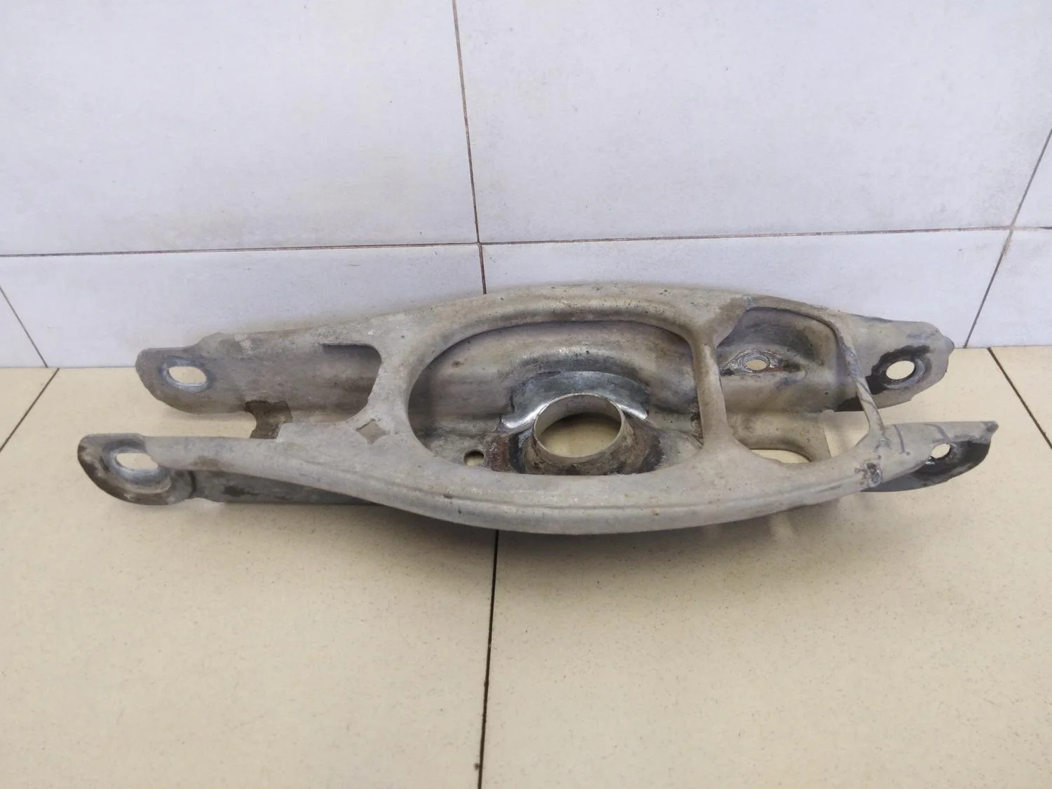 Рычаг задний нижний 1-серия E82/E88 2006>