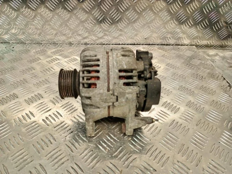 Генератор Volkswagen Golf 4