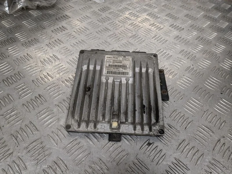 Блок управления двигателем Renault Clio 3 K9K 766
