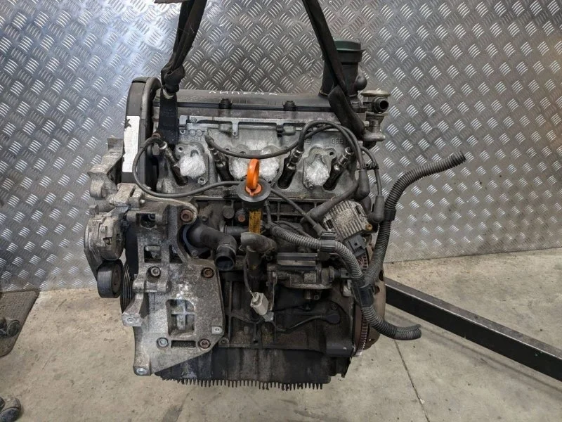 Двигатель Skoda Octavia 2 A5 BSE 1.6