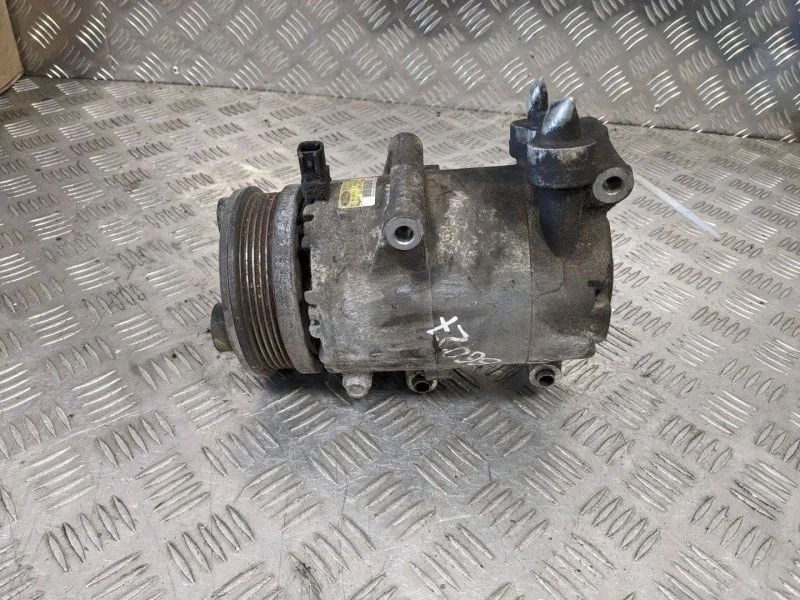 Компрессор кондиционера Ford Focus 2 2.0